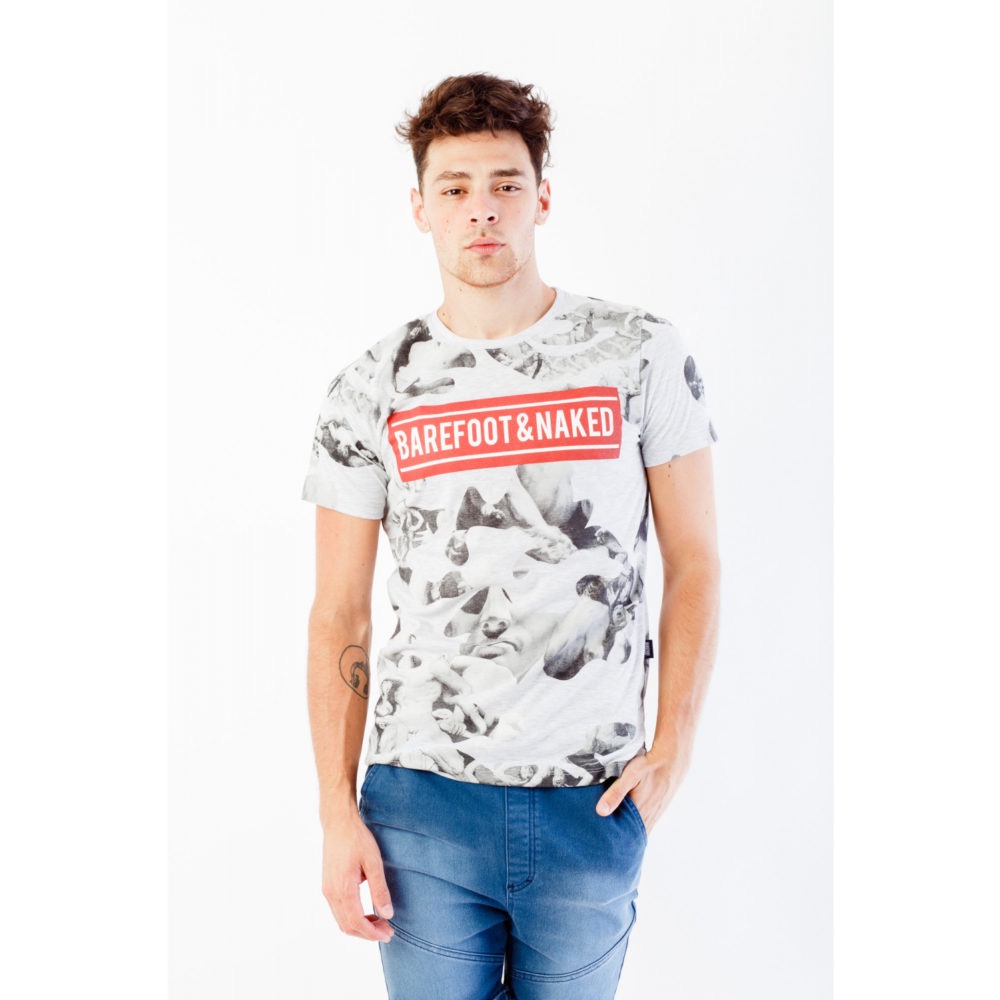 Remera Print Barefoot Naked Tienda FunBox